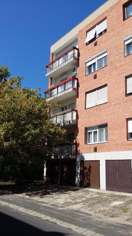 Kardos Apartman Debrecen Bagian luar foto
